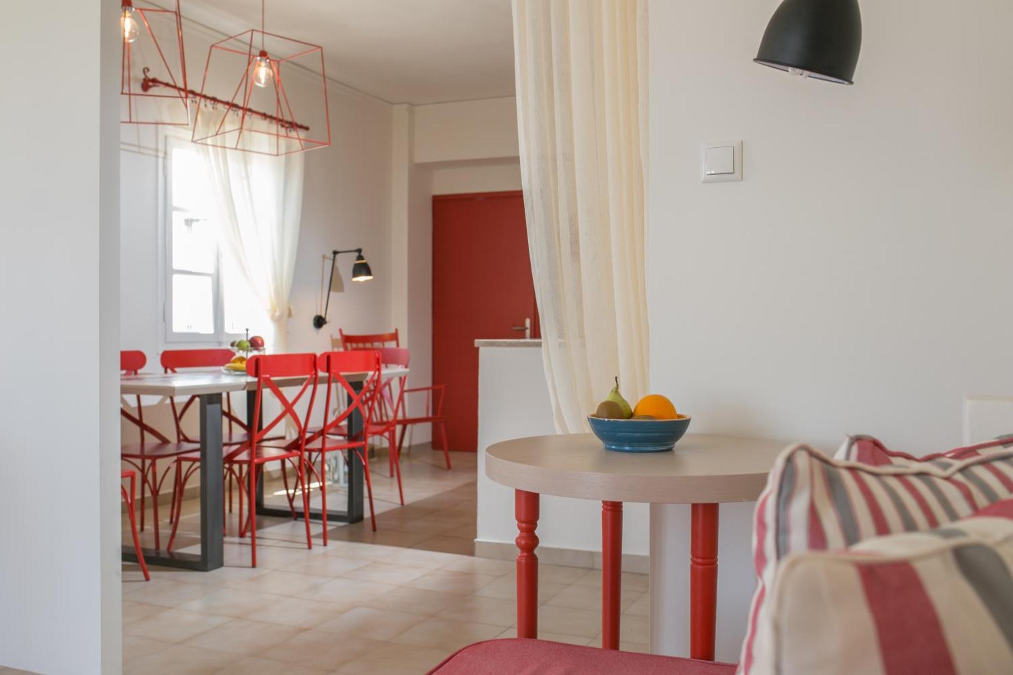 אימרוביגלי Eos Villa מראה חיצוני תמונה